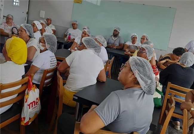 Ilhéus: Seduc realiza novo Ciclo de Capacitação Prática dos Agentes de Alimentação